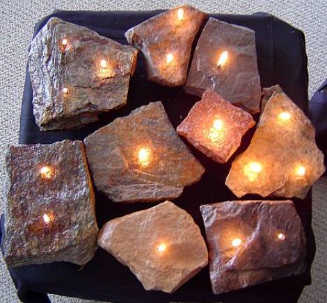 石块做成的煤油灯创意设计