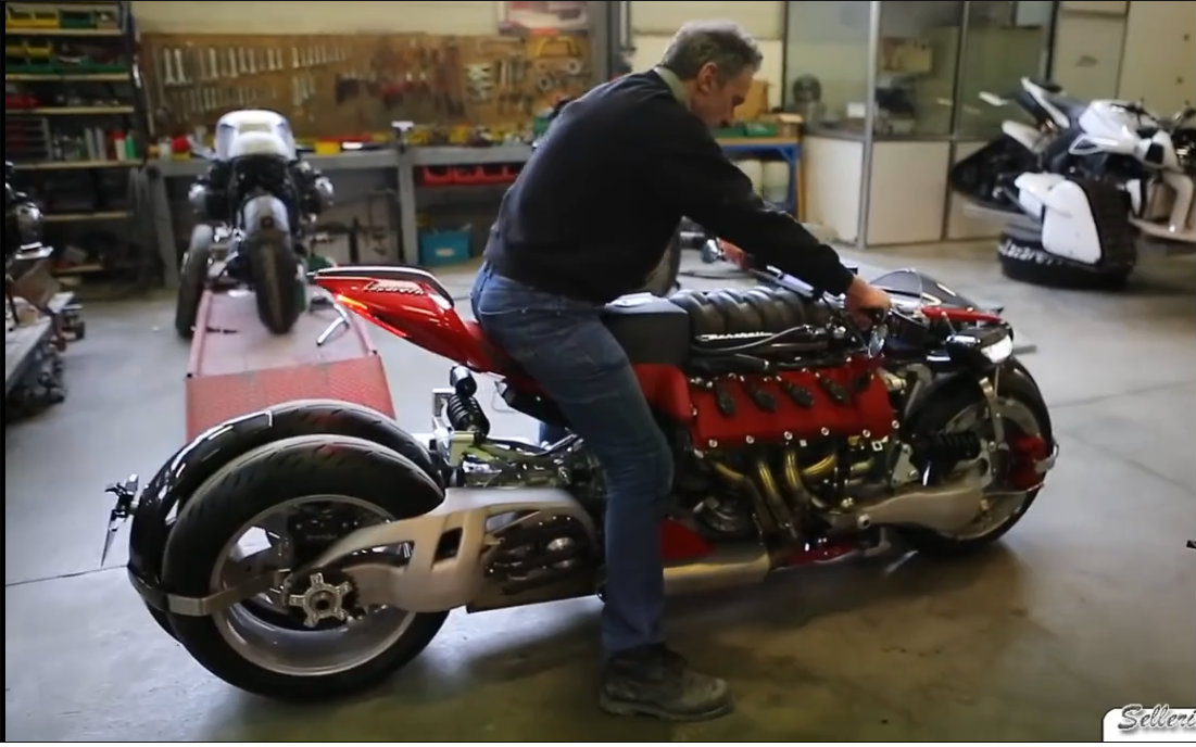 玛莎拉蒂v8引擎摩托车创意设计创意，全球仅10台470匹马力