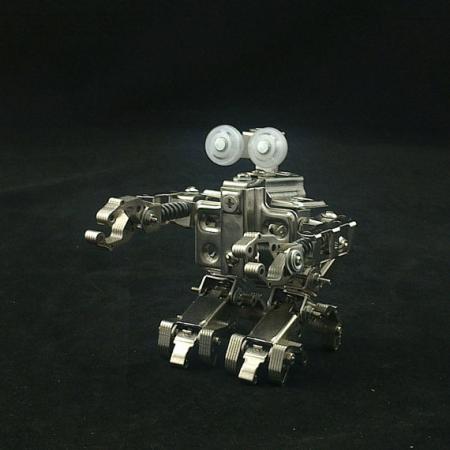 达人DIY金属机器人创意设计
