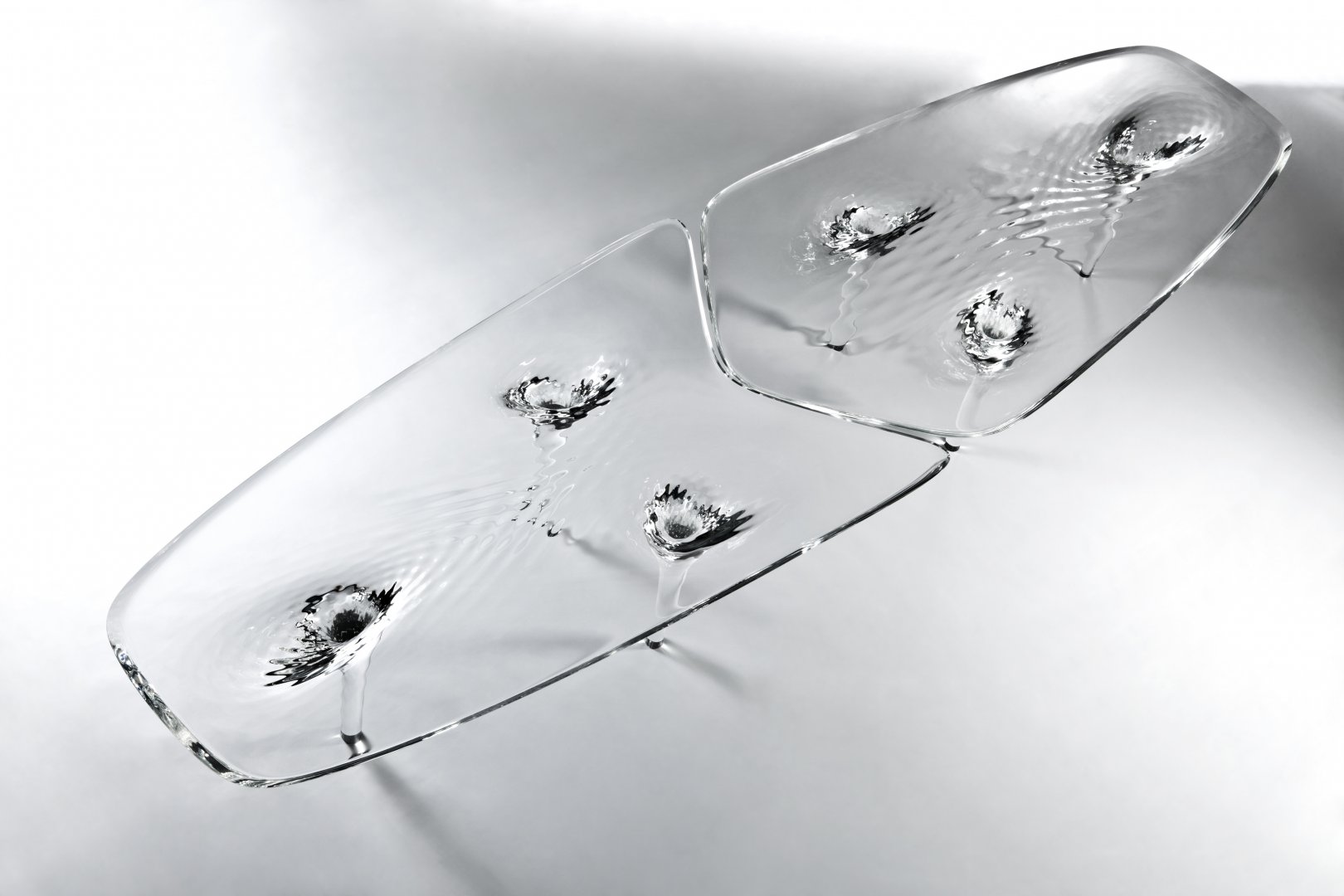 逼真的漩涡“水”桌子创意设计