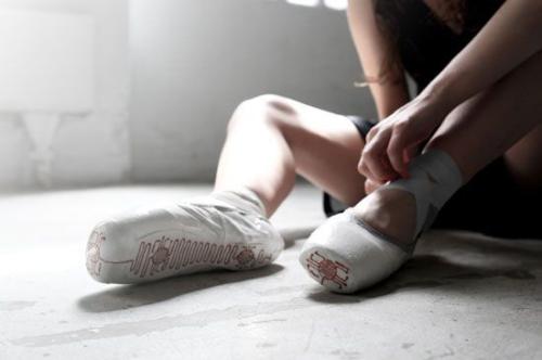 可记录舞蹈轨迹的芭蕾舞鞋创意设计