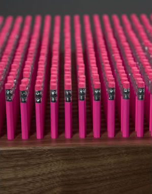 插满铅笔的长凳创意设计