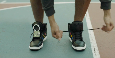 google会说话的智能平板鞋创意设计