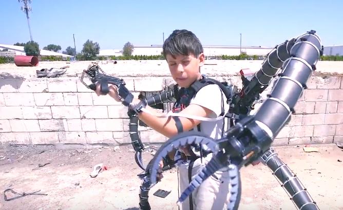 19岁小伙炒比特币赚千万创意，耗资300万研发章鱼机械臂创意设计