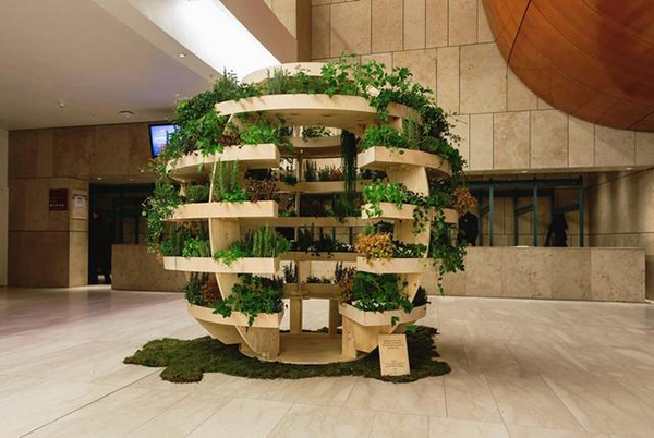 宜家：20块木板打造一个创意室内花园空间